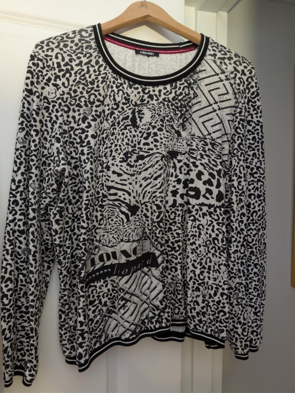 Olsen Europe abstract leopard print pull on top
